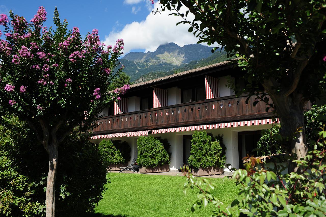 Ansitz Punthof Hotel Lagundo Exterior photo